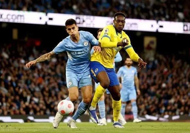  瓜迪奥拉启用无锋阵，曼城控球率创赛季新高  