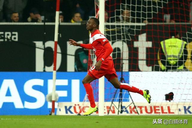  伊萨克帽子戏法，纽卡血洗升班马领跑群雄  